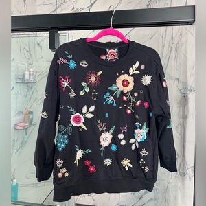 Johnny Was Womens embroidered sweatshirt, size large